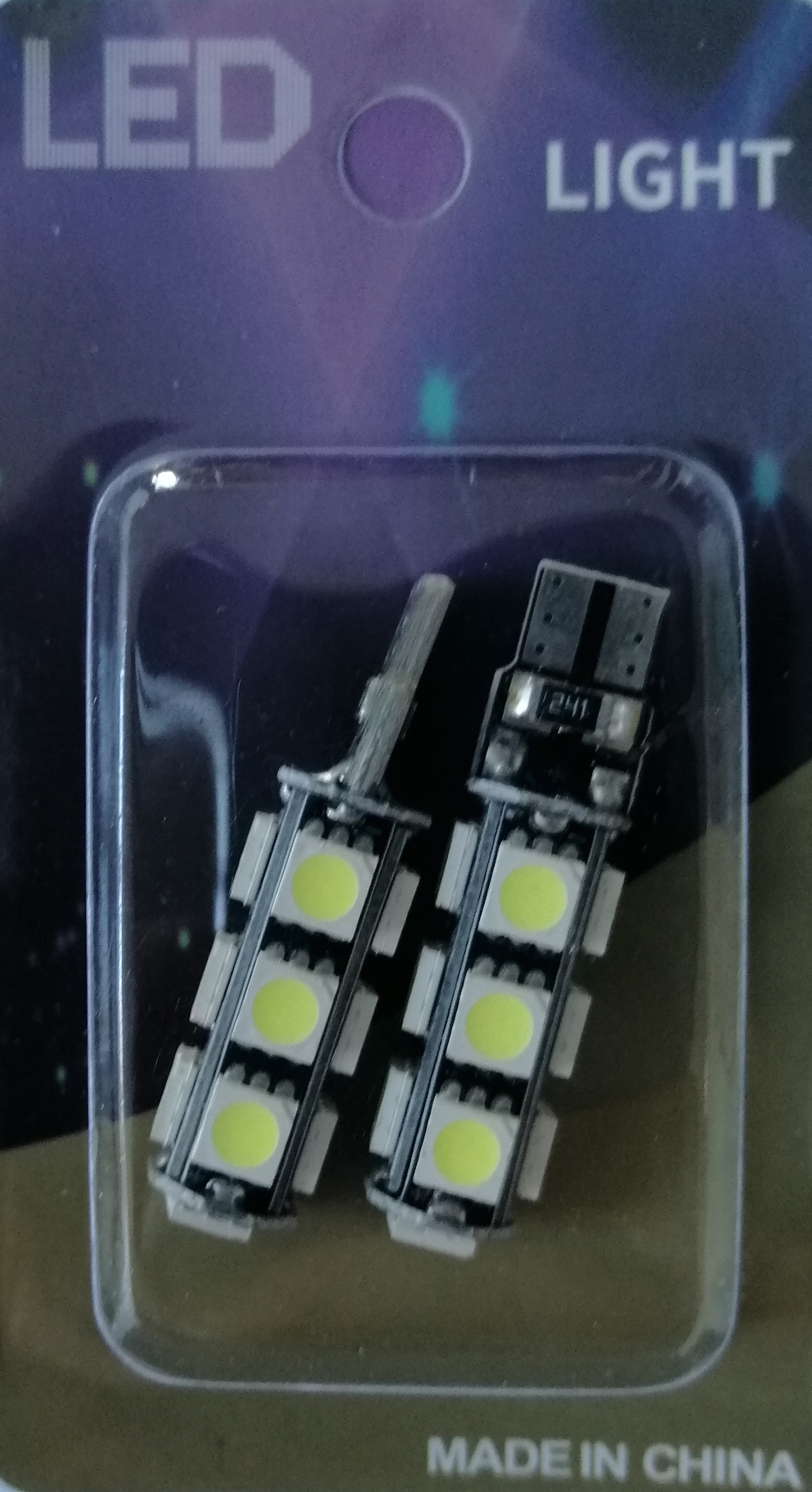 Комплект от 2 броя LED Лед Диодни Крушки За Габарит Т10 W5W 13 SMD 12V Бял Цвят Светлина Canbus - Error free Без грешки в Блистер