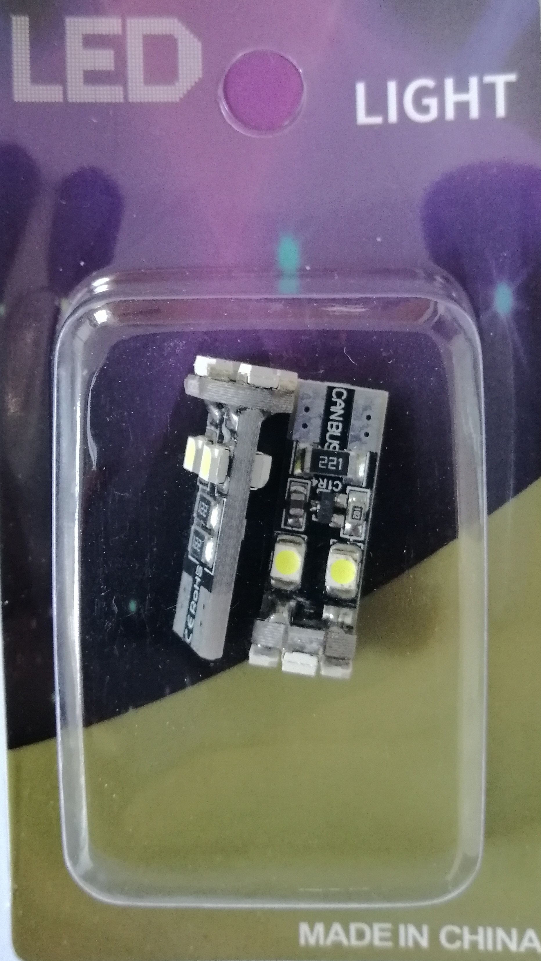 Комплкет от 2 броя LED Лед Диодни Крушки За Габарит Т10 W5W 8 SMD 12V Canbus - Error free Без грешки в Блистер