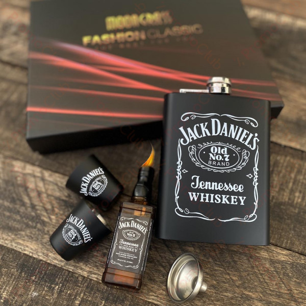 Стилен подаръчен комплект JACK DANIELS - манерка за алкохол, чашки, фунийка и запалка DJH1268