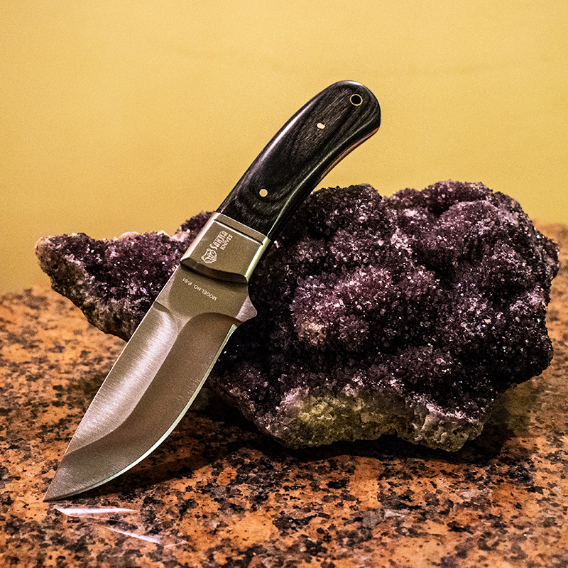 Висок клас компактен ловен нож SANJA K-91 GREY CLASSIC, стомана 440C