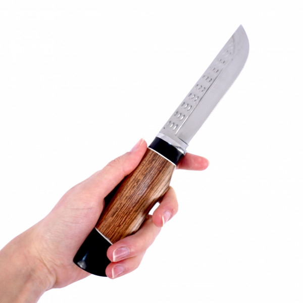 Нож с дървена дръжка и калъф