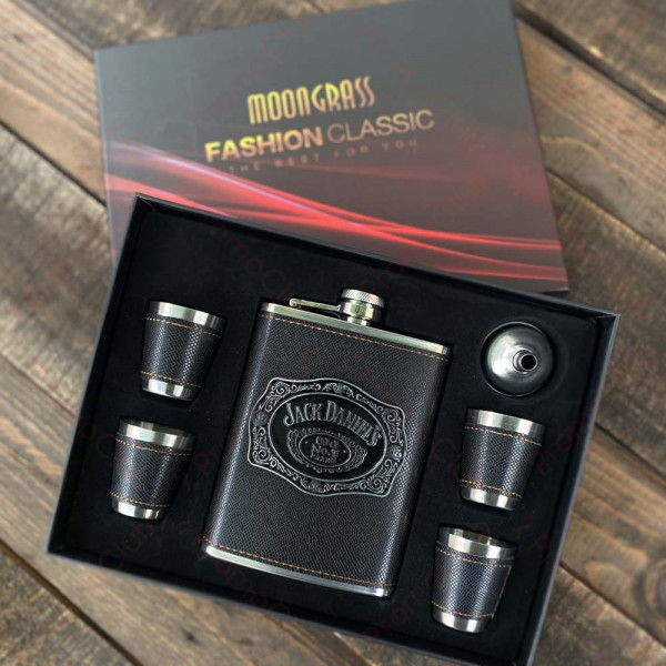 Стилен подаръчен комплект JACK DANIELS - манерка за алкохол, чашки и фунийка DJH1089