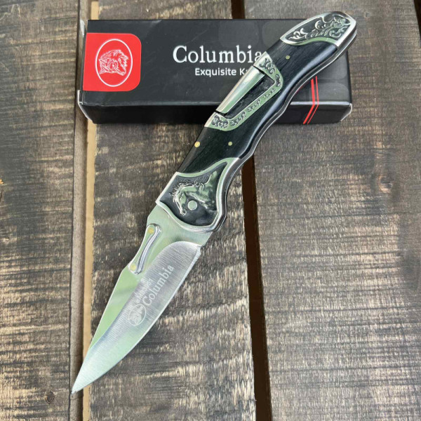 Сгъваем ловен нож Columbia MB3951 BLACK, стомана 440, гравирана дръжка и подаръчна кутия