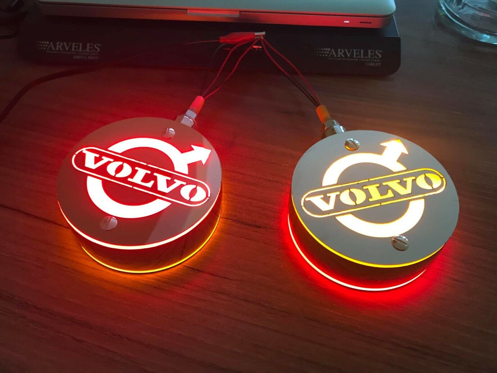 Комплект от 2бр Светодиодни LED Лед Габарити Обеци 24V оранжево-червено VOL