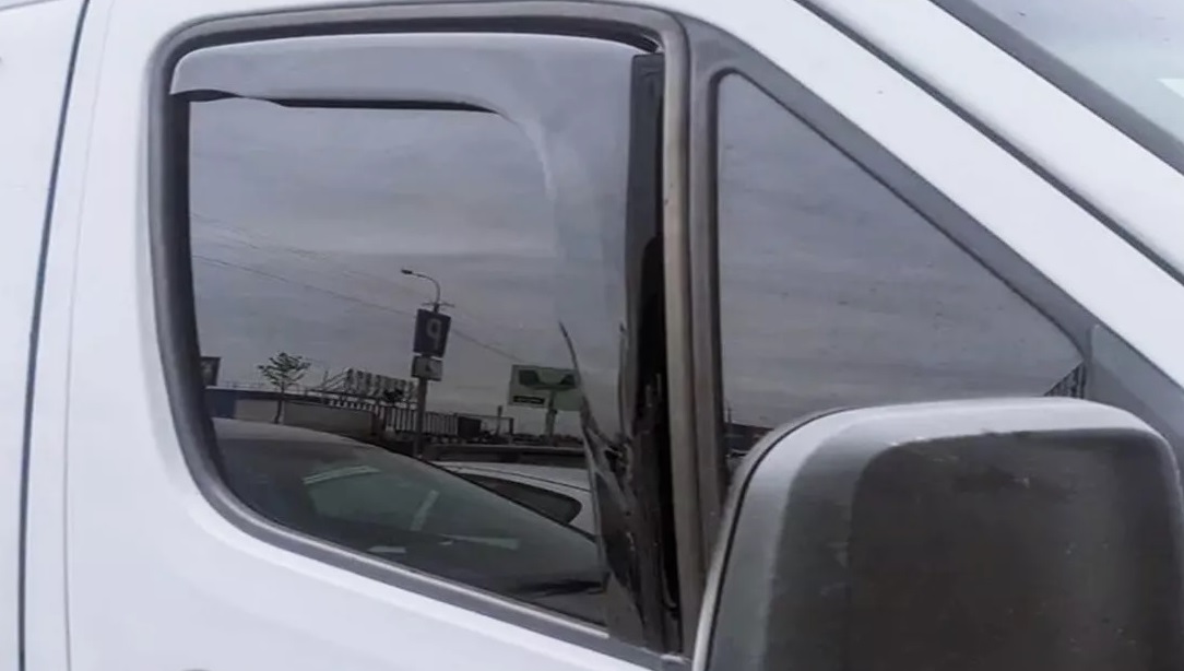 Комплект от 2бр. ветробрани за Mercedes Sprinter MK2 W906 / VW CRAFTER MK1 2006-2018