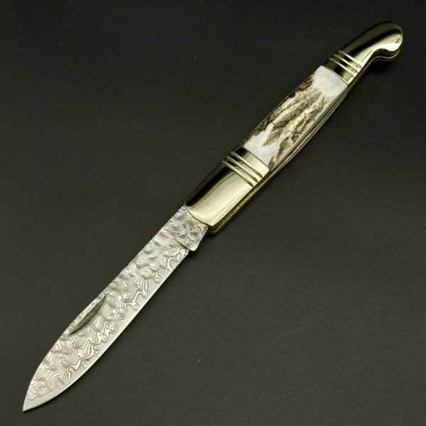 Сгъваем немски ловен нож Der HUNT МК-6, дамаска стомана VG10/69L, месинг и чирени еленов рог