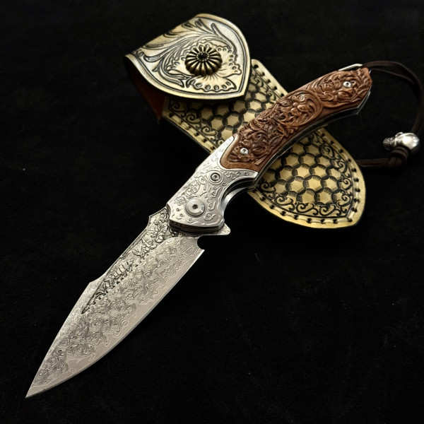 Полуавтоматичен сгъваем ТОП нож JAP SKULL DAMASKUS МК-17 с палец за отваряне, стомана VG10 damask, дръжка от гравиран махагон, кобур
