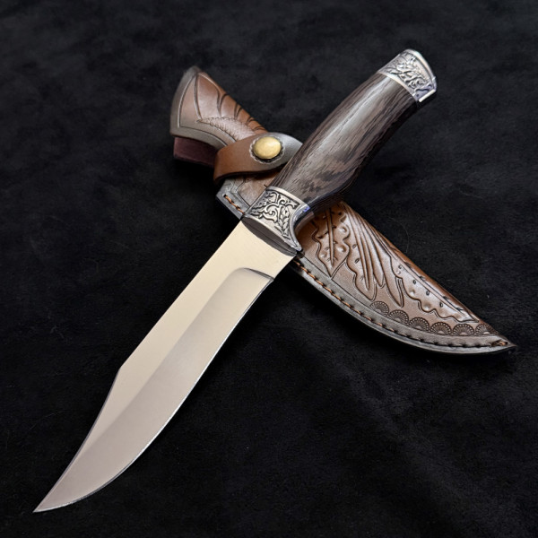 Руски ловен нож ОХОТА, фултанг стомана 65х13, кожена кания, дръжка венге