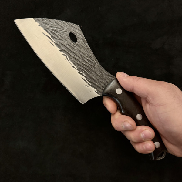 Тежък кухненски нож - сатър - AXE 132, фултанг, дръжка махагон, манганова (хадфийлдова, "железопътна") стомана