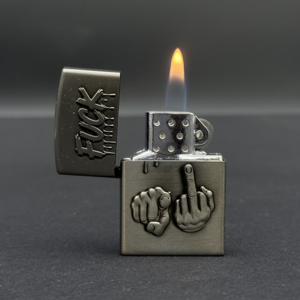 Класна метална запалка SHOW ME THE FINGER  класически дизайн, на газ с камъче и подаръчна кутия